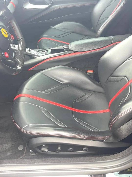 2020 Ferrari 812 Superfast - Image 17 of 18