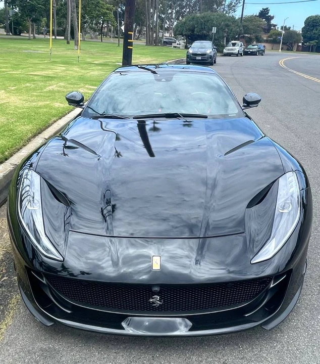 2020 Ferrari 812 Superfast - Image 5 of 18