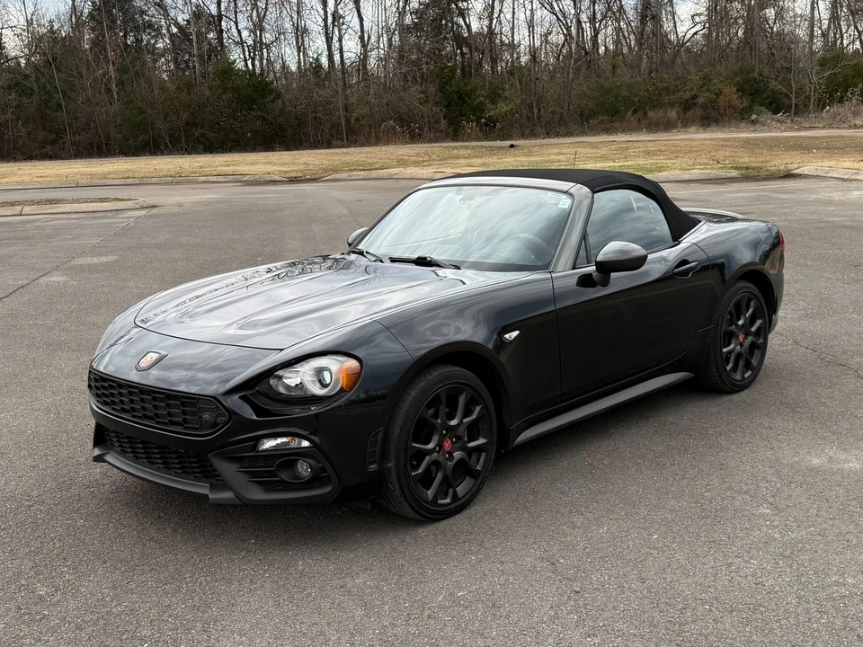 2020 Fiat 124 Spider - Image 2 of 12