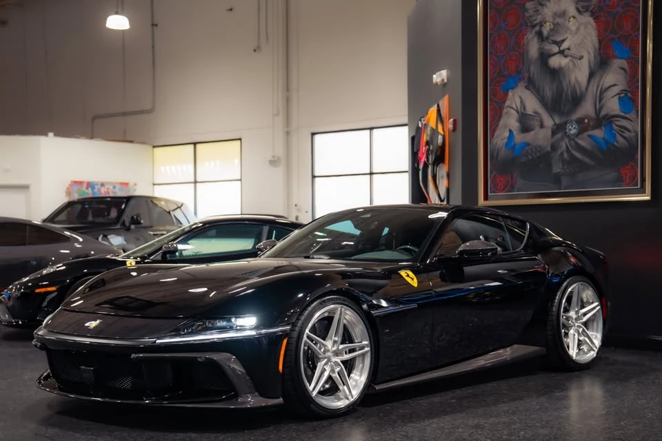 2020 Ferrari 12Cilindri - Image 2 of 20