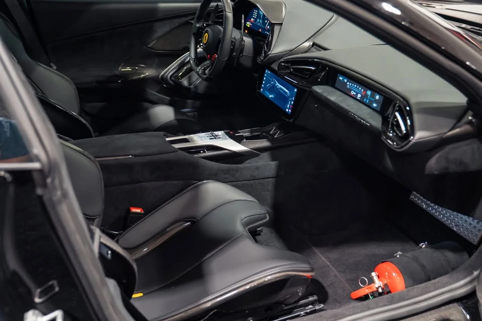 2020 Ferrari 12Cilindri - Image 12 of 20