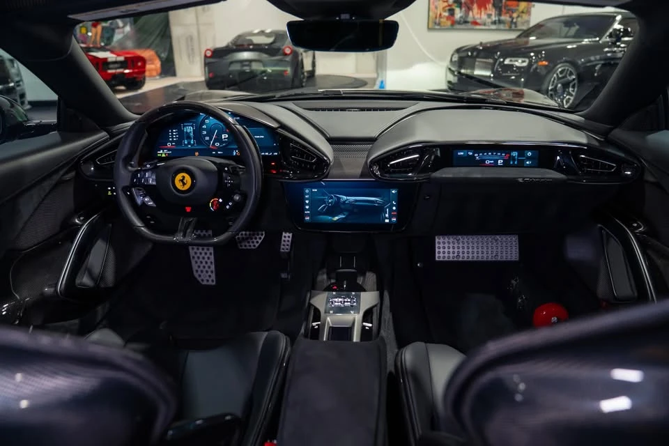 2020 Ferrari 12Cilindri - Image 9 of 20