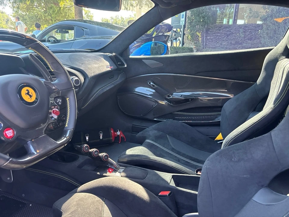 2020 Ferrari 488 Pista - Image 5 of 8