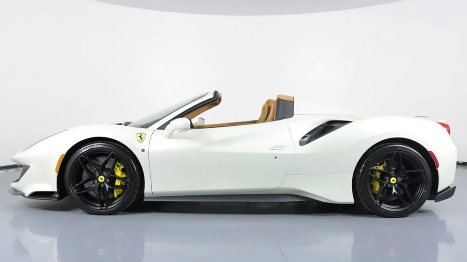 2020 Ferrari 488 - Image 4 of 16