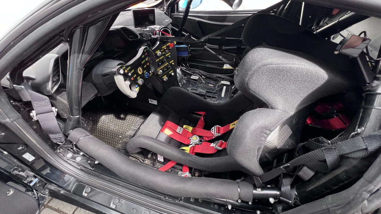 2020 Ferrari 488 - Image 29 of 31