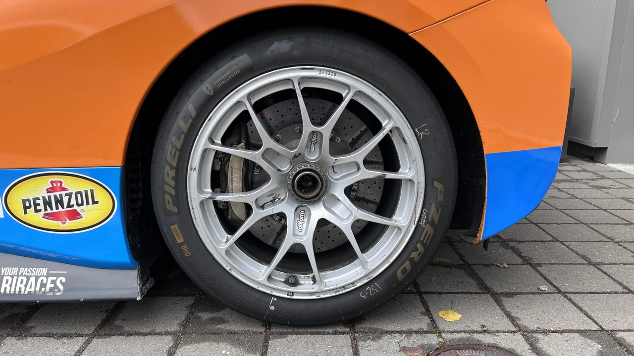 2020 Ferrari 488 - Image 23 of 31