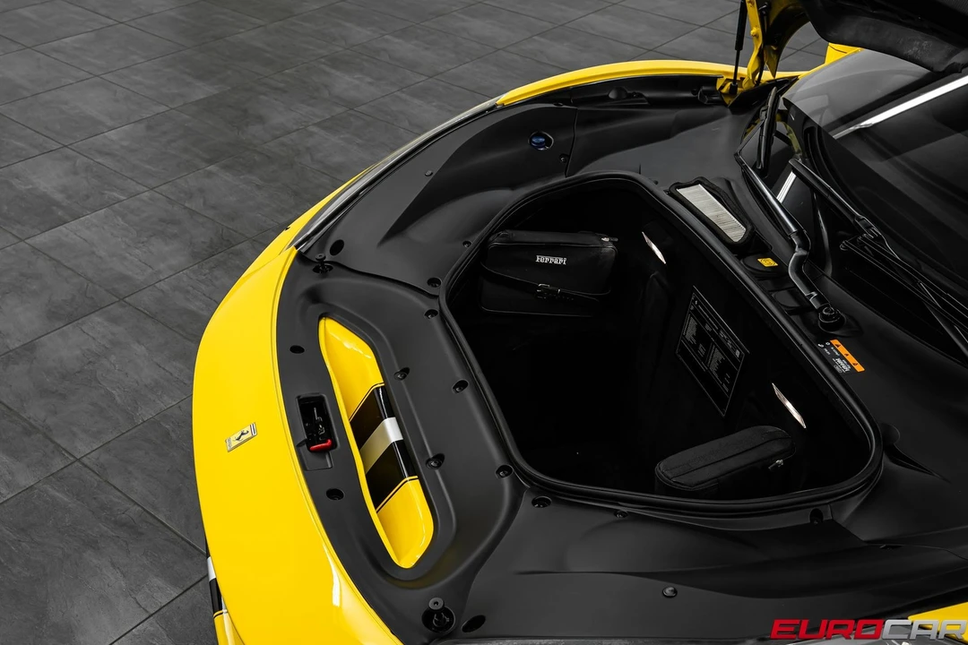 2020 Ferrari 488 Pista - Image 11 of 31