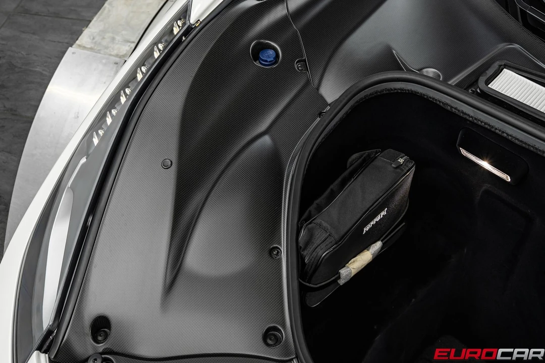 2020 Ferrari 488 Pista - Image 14 of 31