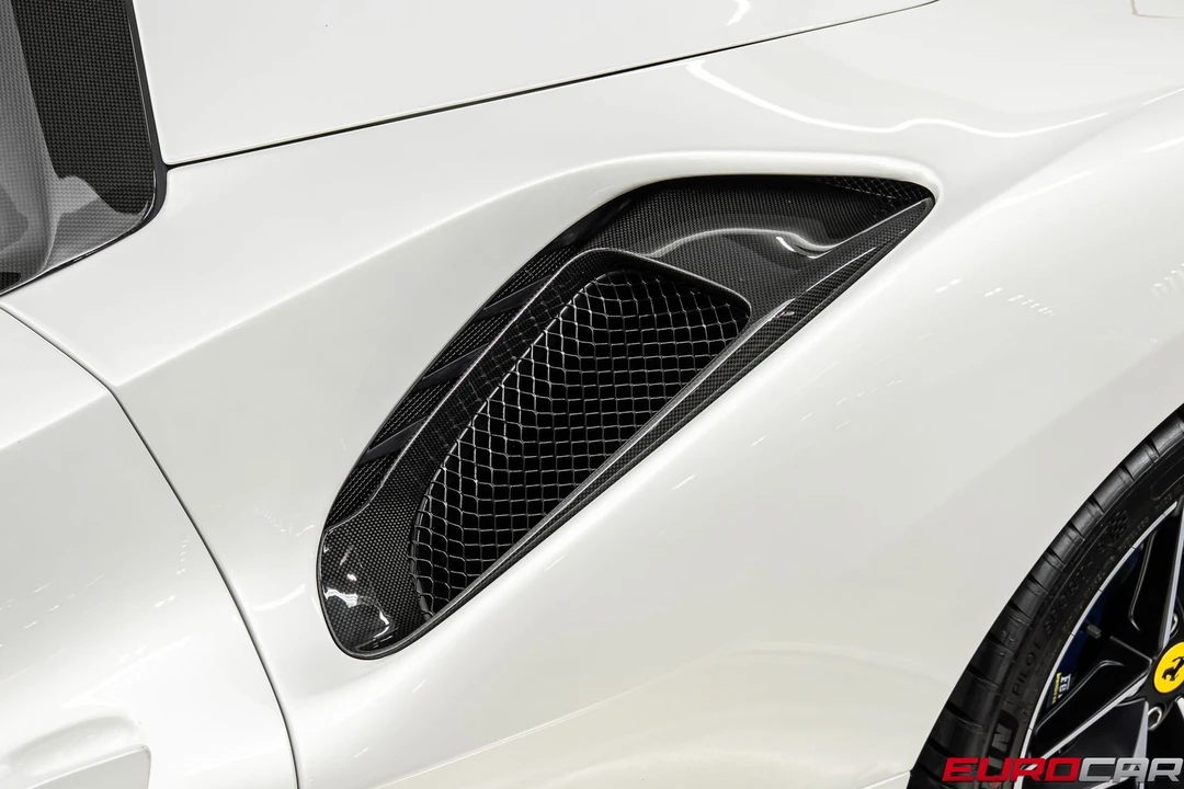2020 Ferrari 488 Pista - Image 25 of 31