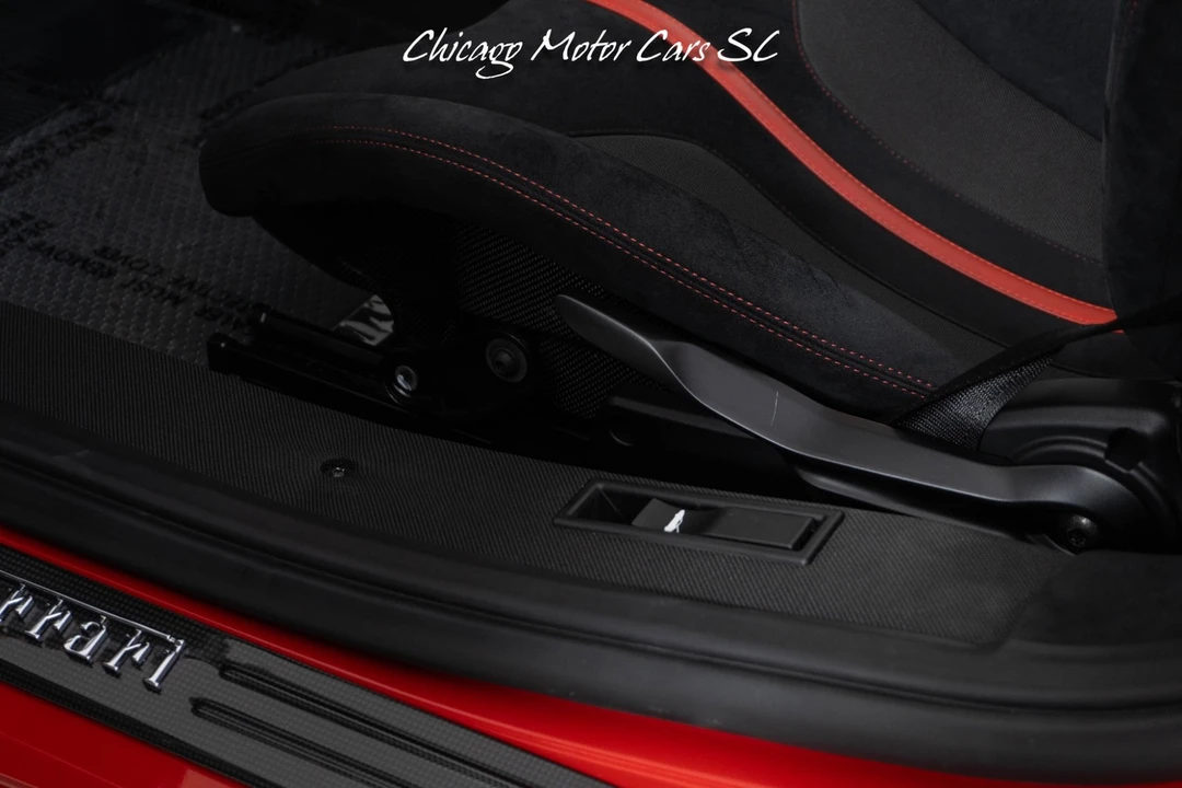2020 Ferrari 488 Pista - Image 28 of 31