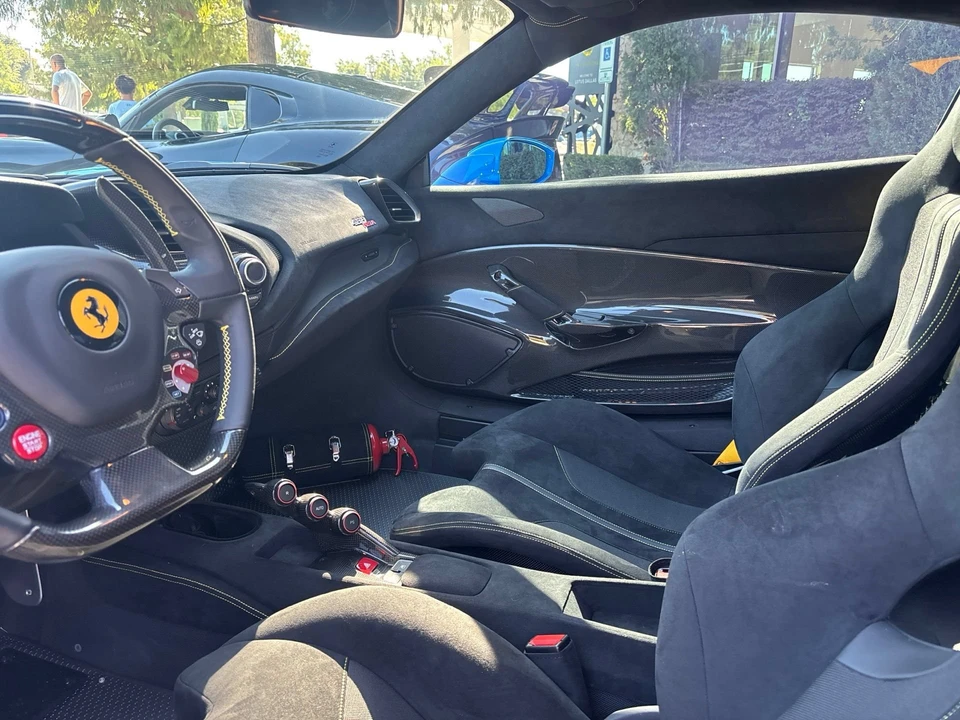 2020 Ferrari 488 Pista - Image 5 of 8
