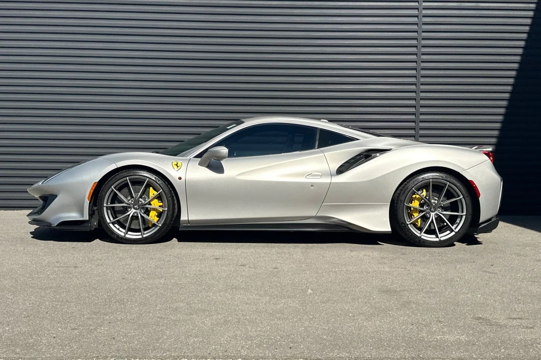 2020 Ferrari 488 Pista - Image 2 of 31