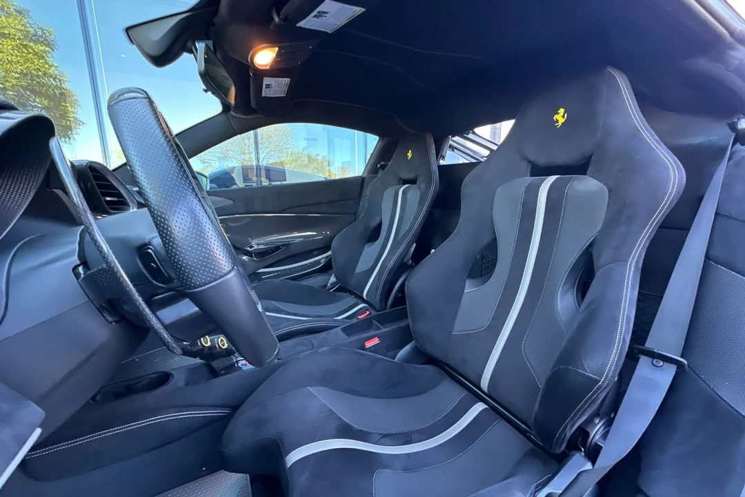 2020 Ferrari 488 Pista - Image 5 of 31