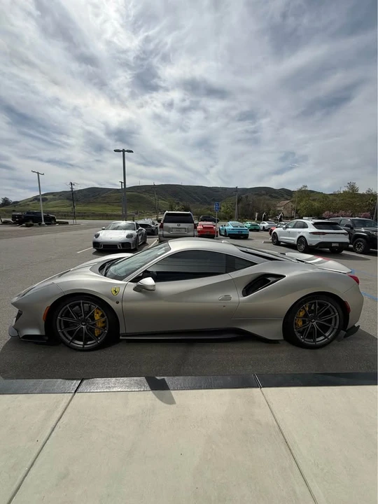 2020 Ferrari 488 Pista - Image 3 of 17