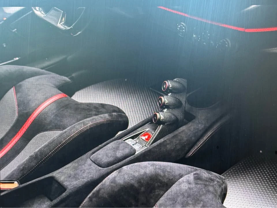 2020 Ferrari 488 Pista - Image 16 of 17