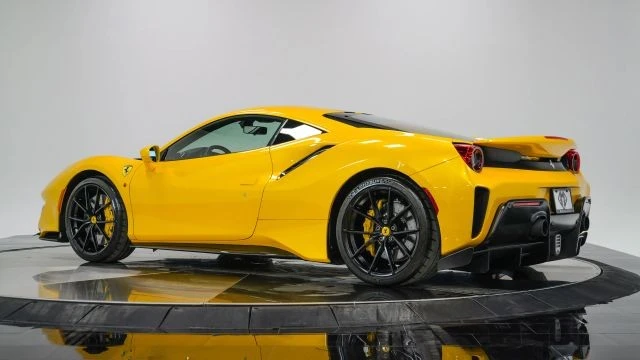 2020 Ferrari 488 Pista - Image 4 of 21