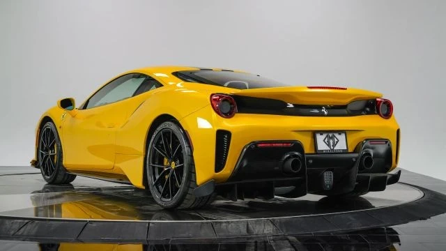 2020 Ferrari 488 Pista - Image 5 of 21