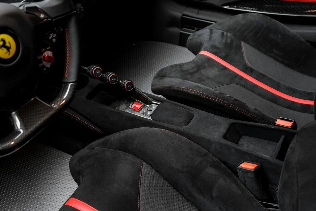 2020 Ferrari 488 Pista - Image 24 of 31