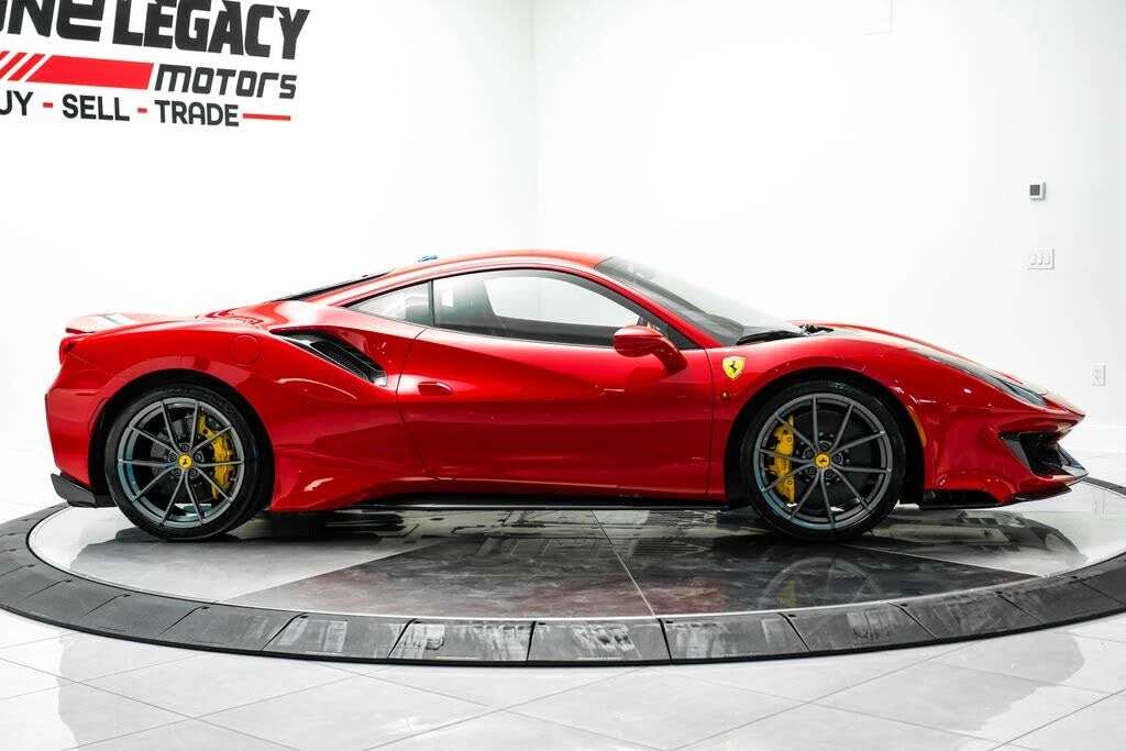 2020 Ferrari 488 Pista - Image 8 of 31