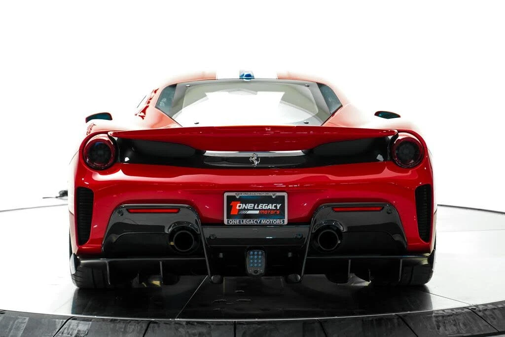 2020 Ferrari 488 Pista - Image 10 of 31
