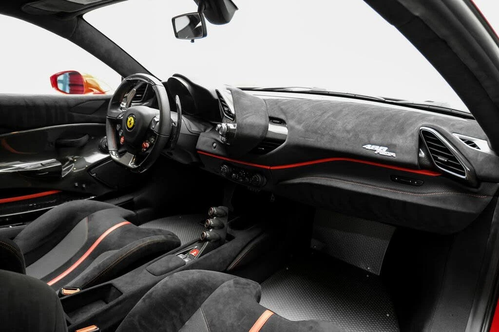 2020 Ferrari 488 Pista - Image 13 of 31