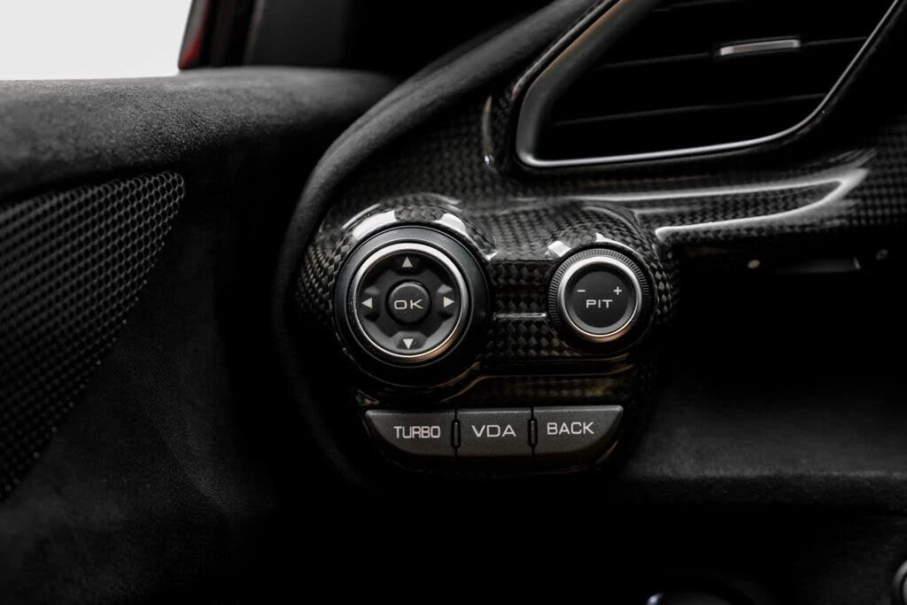 2020 Ferrari 488 Pista - Image 28 of 31