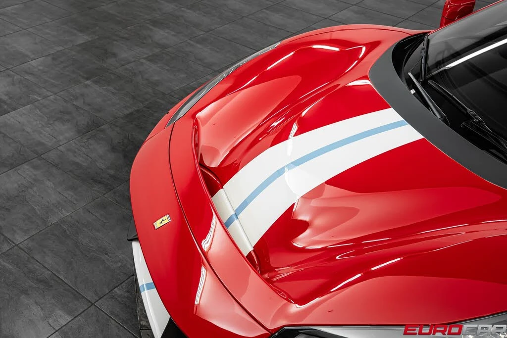 2020 Ferrari 488 Pista - Image 9 of 31