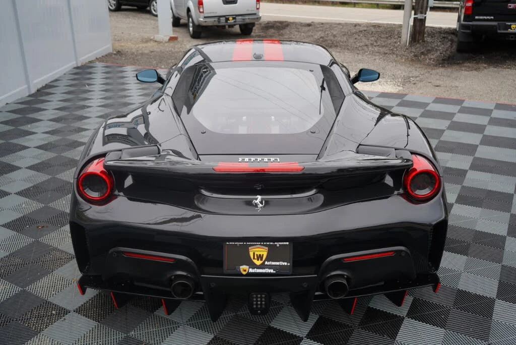 2020 Ferrari 488 Pista - Image 7 of 31