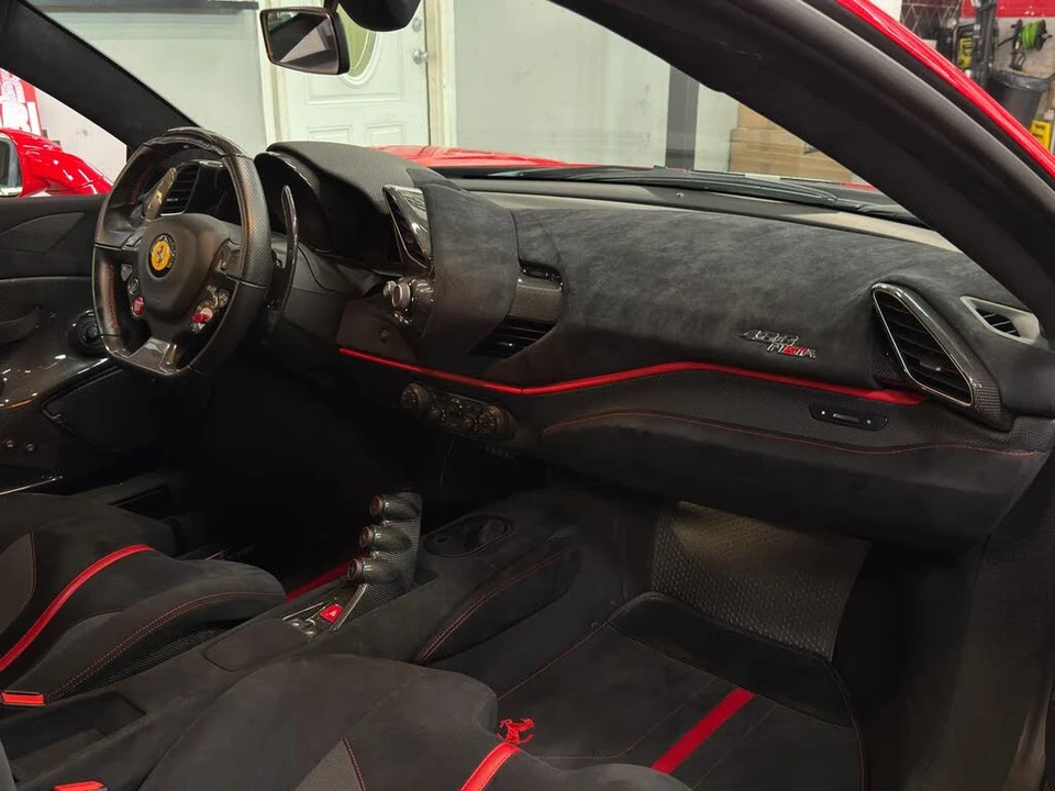 2020 Ferrari 488 Pista - Image 25 of 31