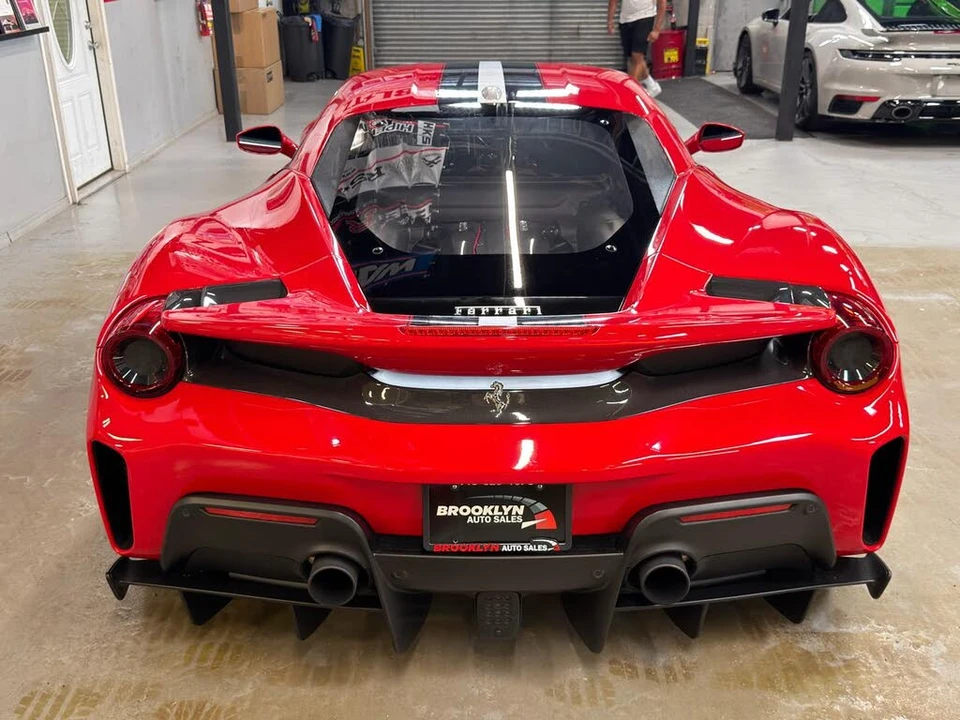 2020 Ferrari 488 Pista - Image 9 of 31