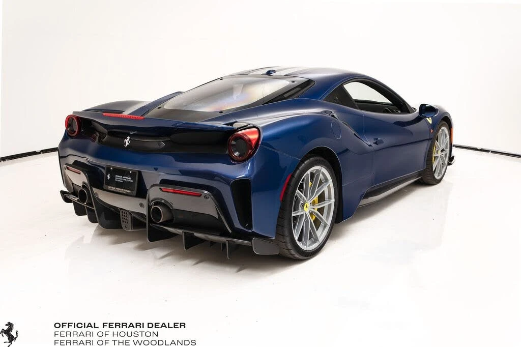 2020 Ferrari 488 Pista - Image 7 of 31