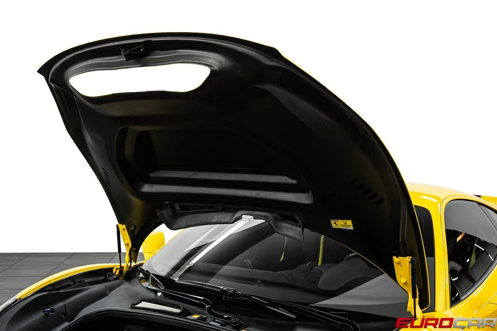 2020 Ferrari 488 Pista - Image 10 of 31
