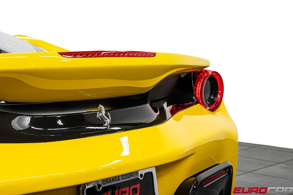 2020 Ferrari 488 Pista - Image 29 of 31