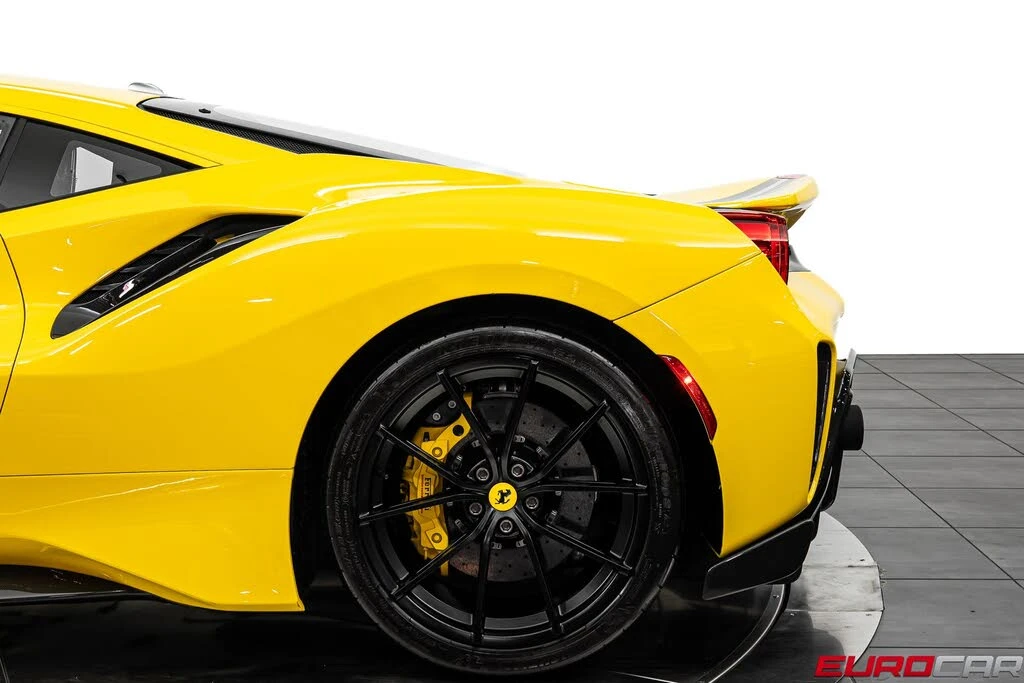 2020 Ferrari 488 Pista - Image 23 of 31
