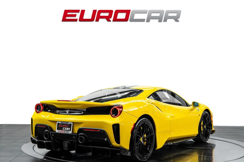 2020 Ferrari 488 Pista - Image 5 of 31