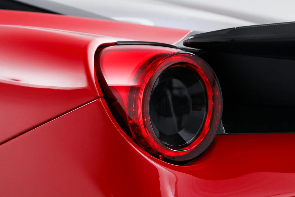 2020 Ferrari 488 Pista - Image 21 of 31