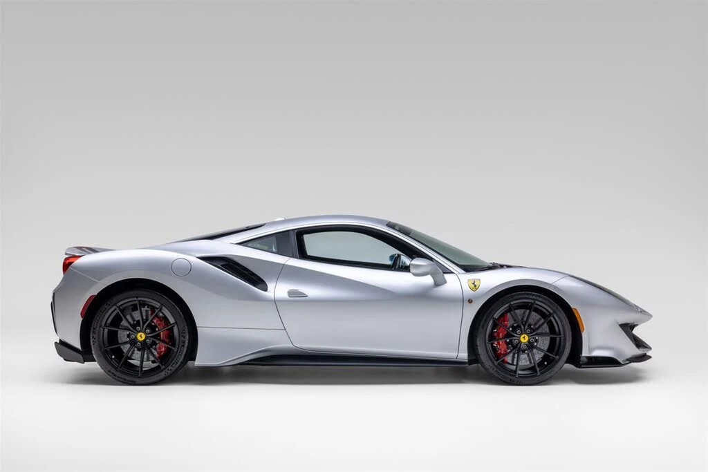 2020 Ferrari 488 Pista - Image 11 of 31