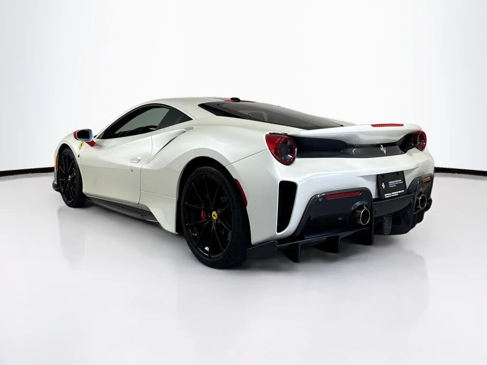 2020 Ferrari 488 Pista - Image 5 of 6