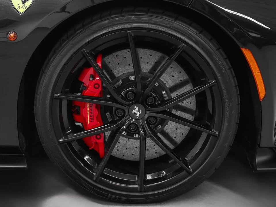 2020 Ferrari 488 Pista - Image 16 of 31