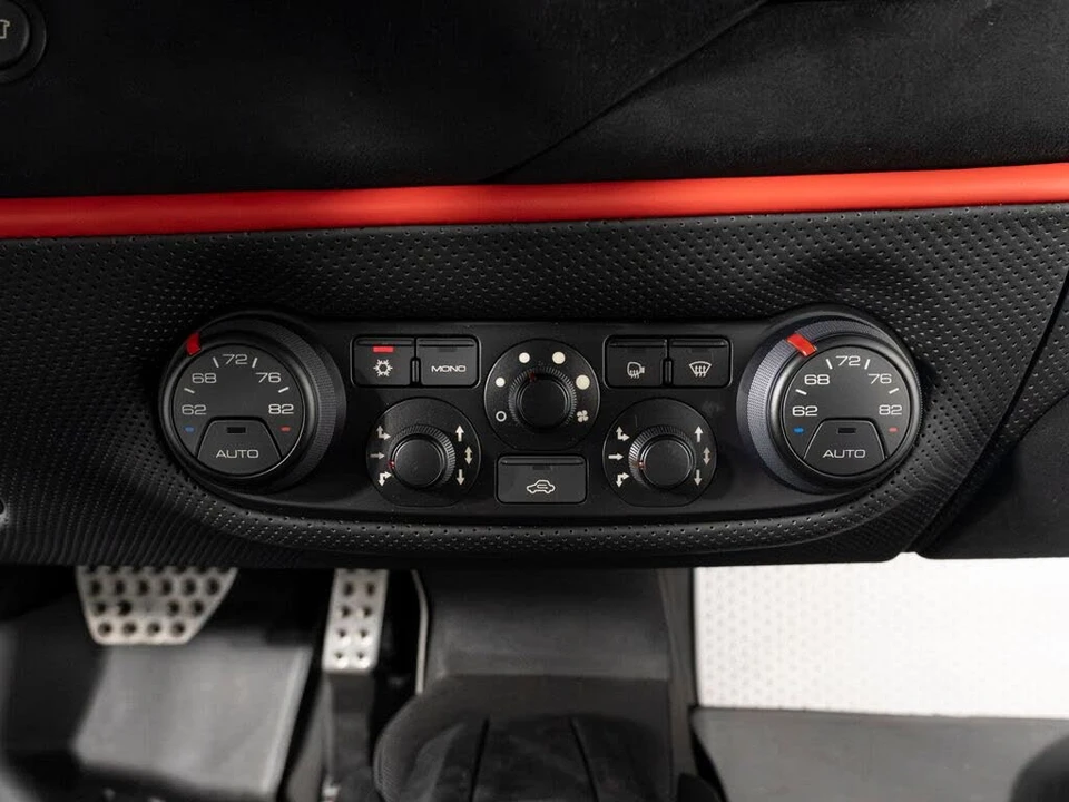 2020 Ferrari 488 Pista - Image 22 of 31
