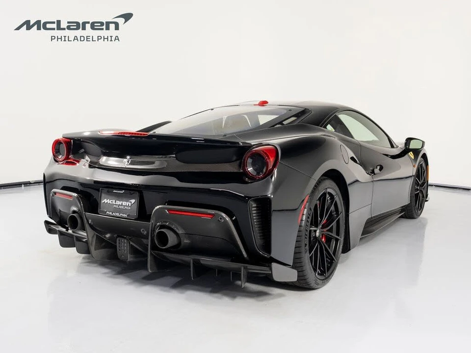 2020 Ferrari 488 Pista - Image 5 of 31