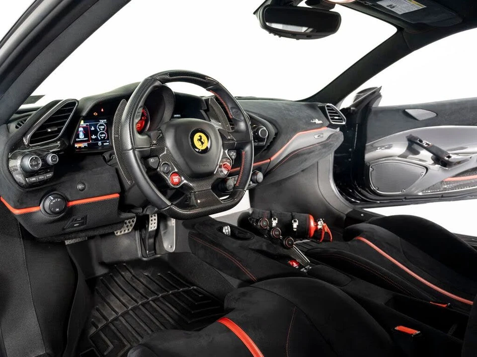 2020 Ferrari 488 Pista - Image 18 of 31