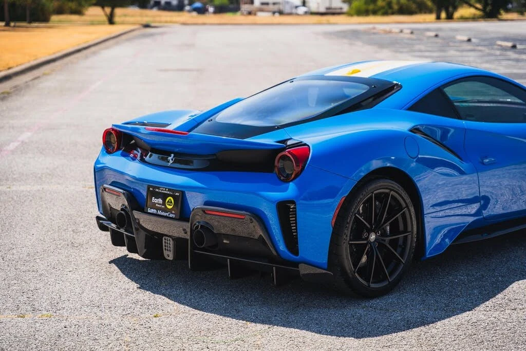 2020 Ferrari 488 Pista - Image 19 of 31