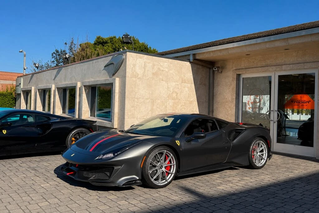 2020 Ferrari 488 Pista - Image 2 of 9