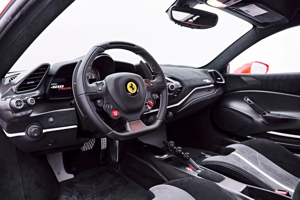 2020 Ferrari 488 Pista - Image 2 of 31