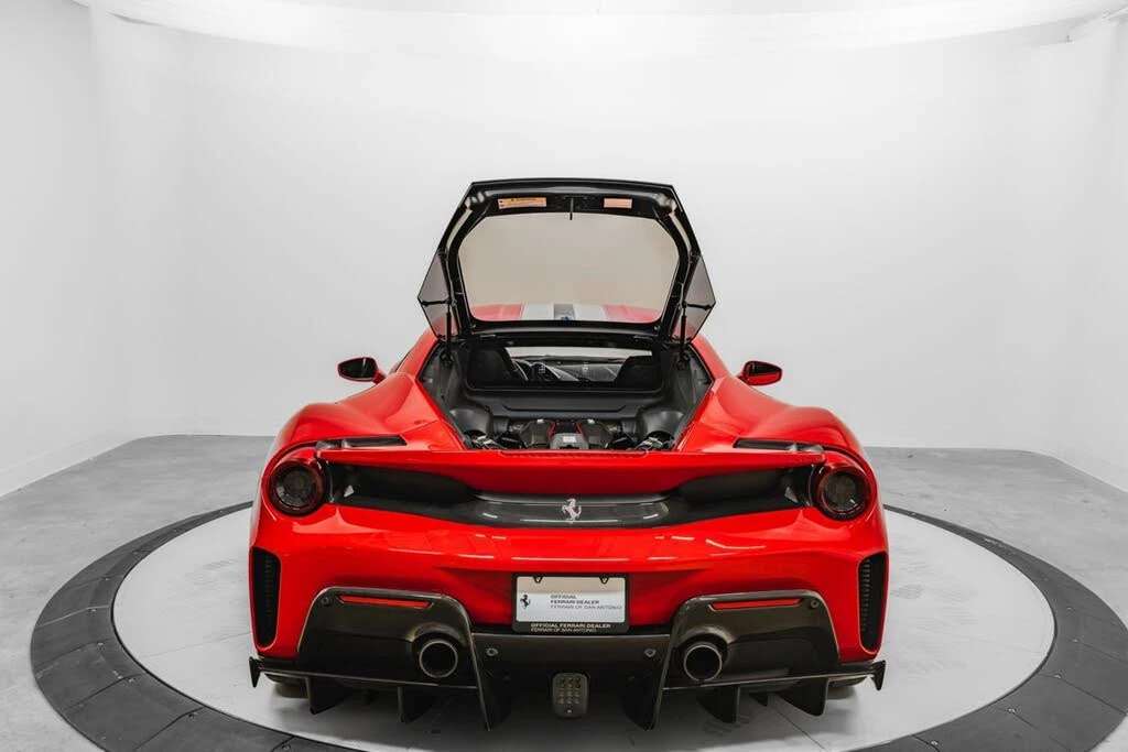 2020 Ferrari 488 Pista - Image 24 of 31