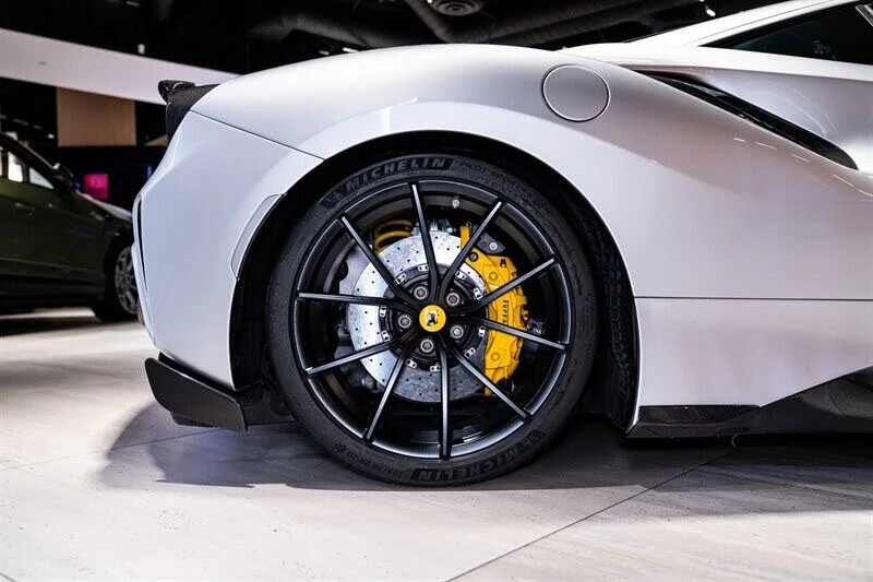 2020 Ferrari 488 Pista - Image 25 of 31