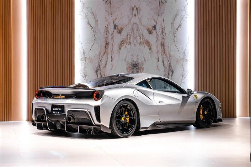 2020 Ferrari 488 Pista - Image 4 of 31