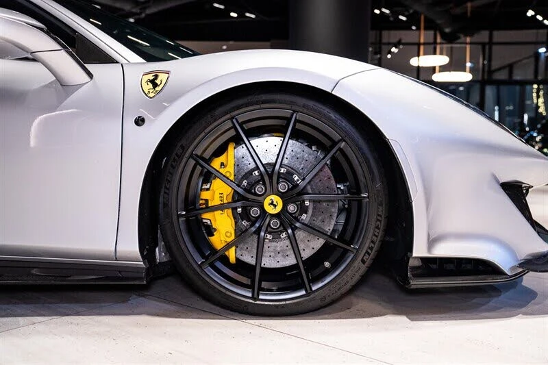 2020 Ferrari 488 Pista - Image 28 of 31