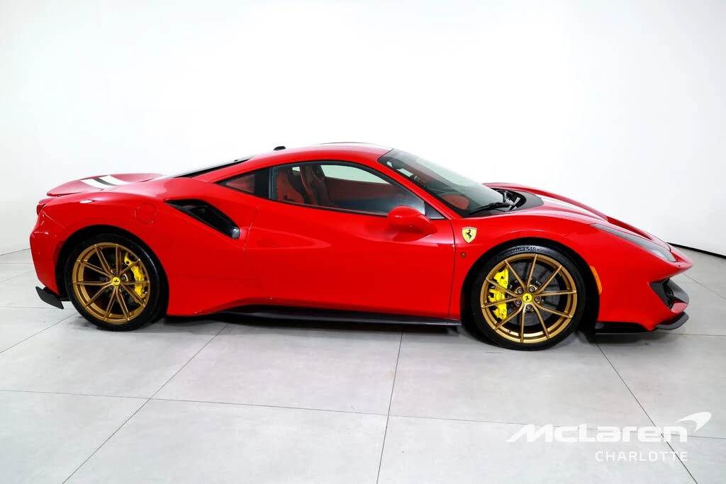 2020 Ferrari 488 Pista - Image 9 of 31